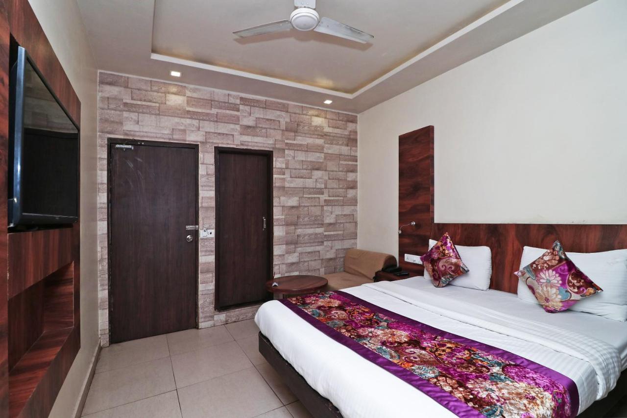 Hotel Deep Kānpur Exterior foto