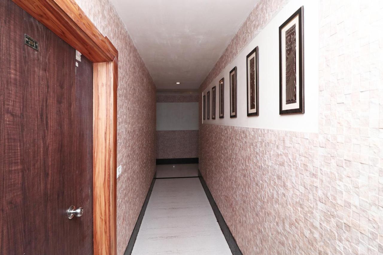 Hotel Deep Kānpur Exterior foto