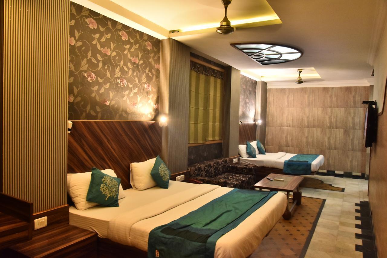 Hotel Deep Kānpur Exterior foto