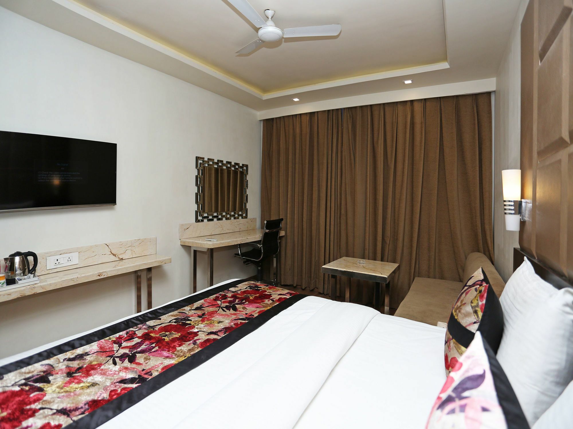 Hotel Deep Kānpur Exterior foto